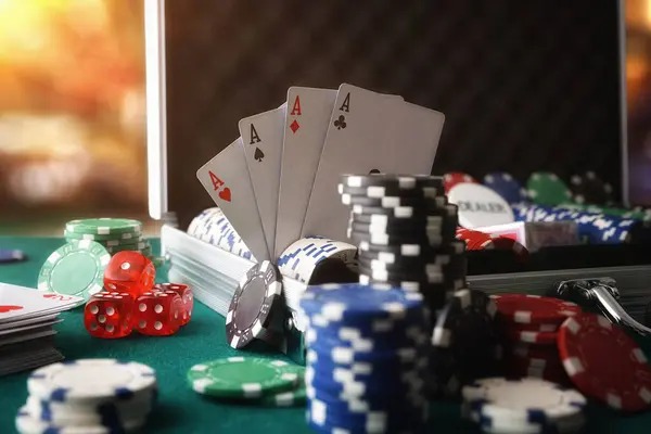 Live blackjack table with dealer and multi-camera feeds on dingdongtogel 39723 mobile app